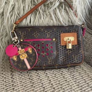LOUIS VUITTON LIMITED POUCHETTE & BAG CHARM